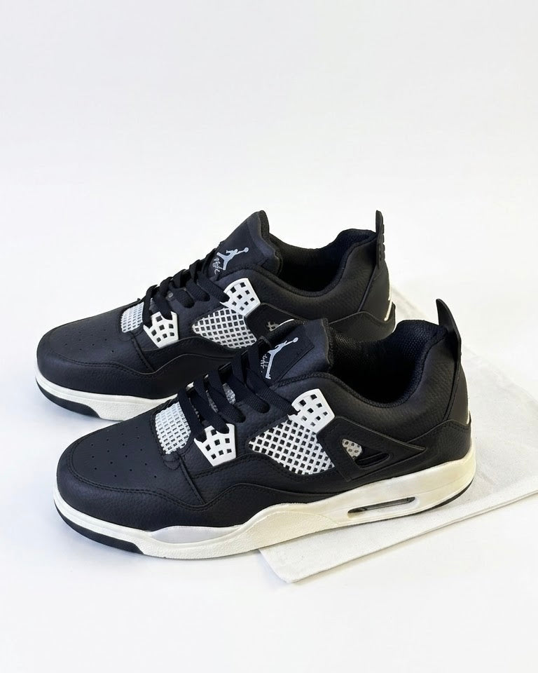 Nike Jordan 4 Sneakers