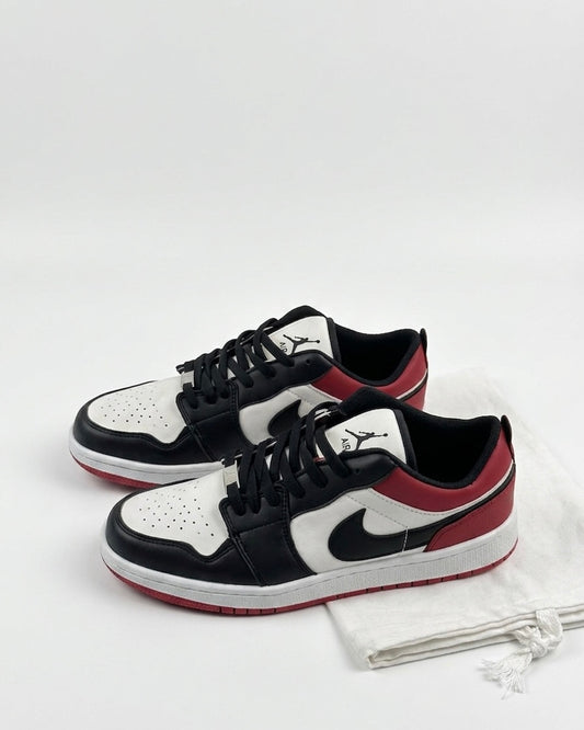 Nike Jordan 1 Sneakers