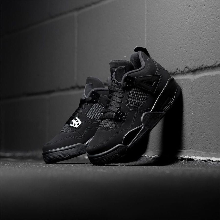 Air Jordan 4 retro ( black cat )