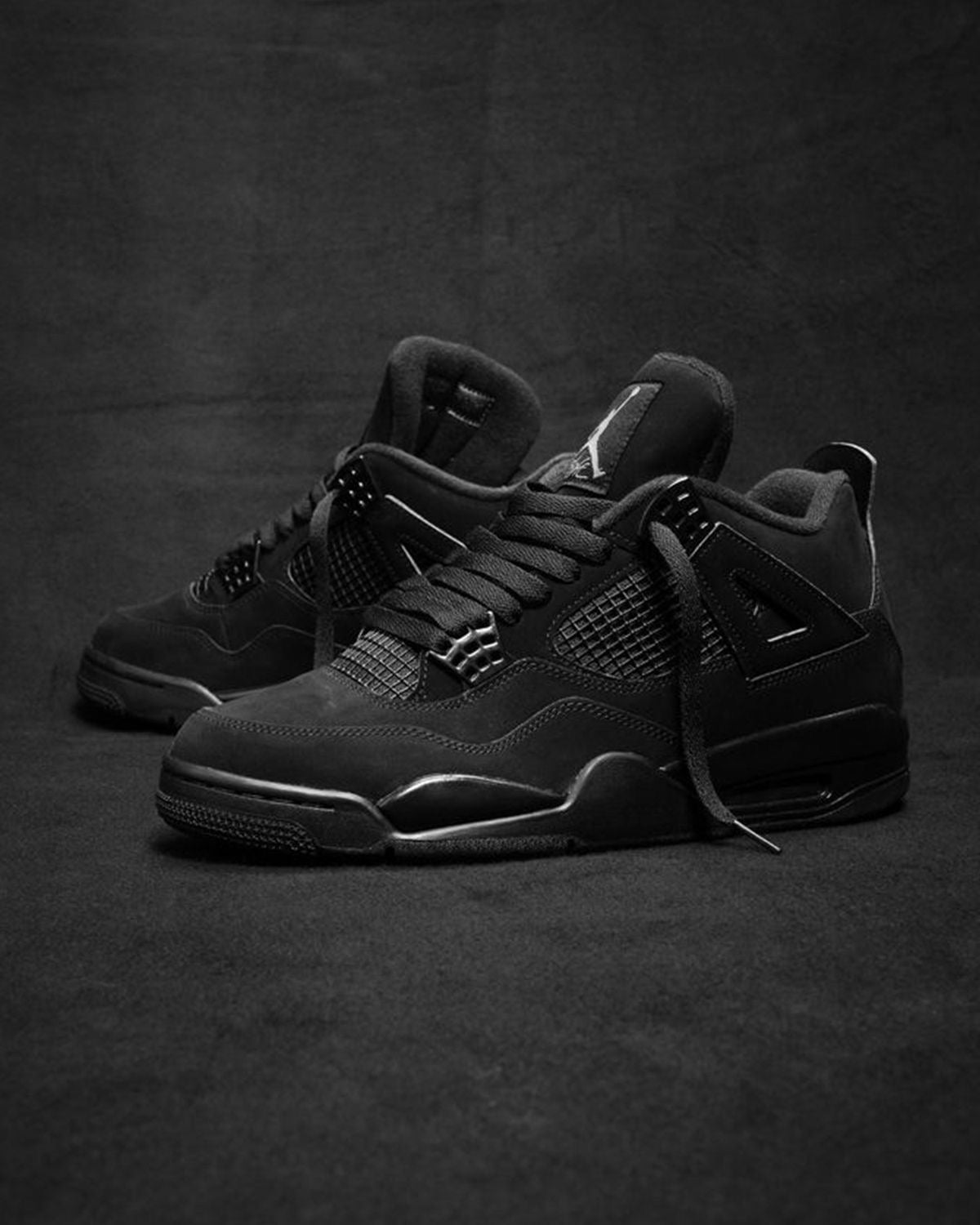 Air Jordan 4 retro ( black cat )