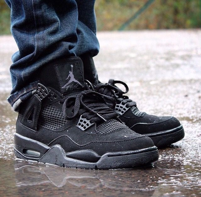 Air Jordan 4 retro ( black cat )