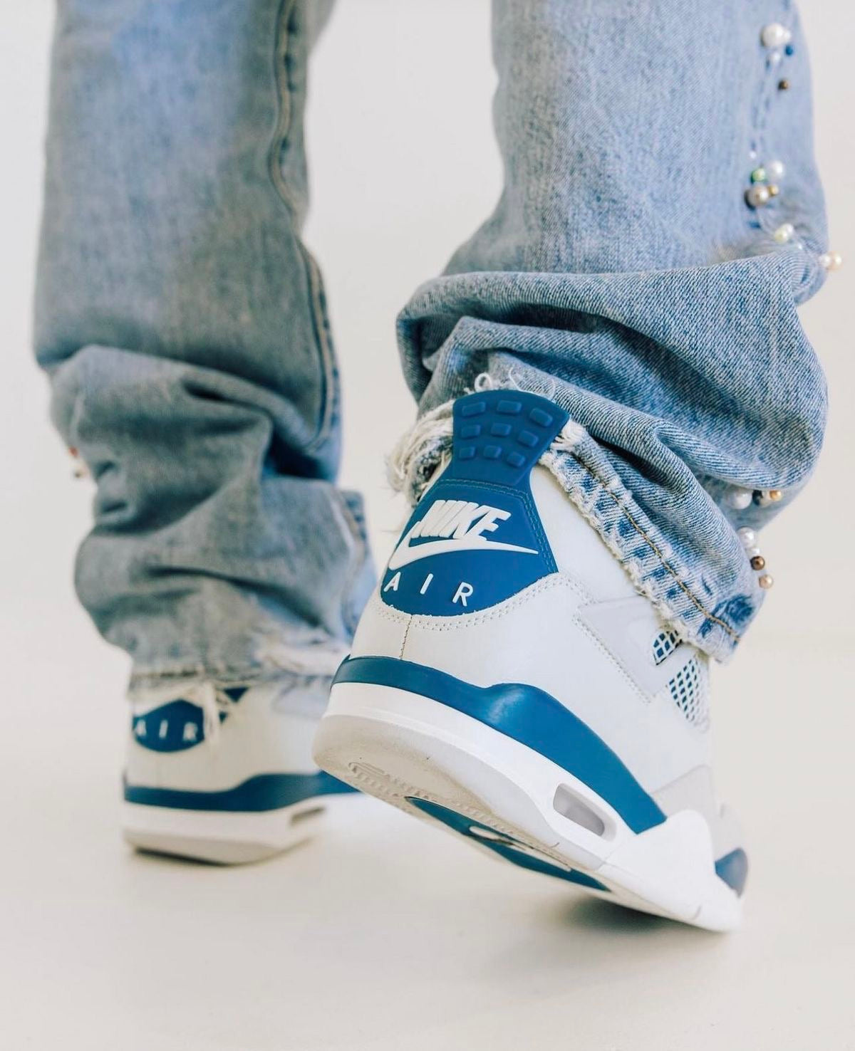 Air Jordan 4 retro ( military blue )