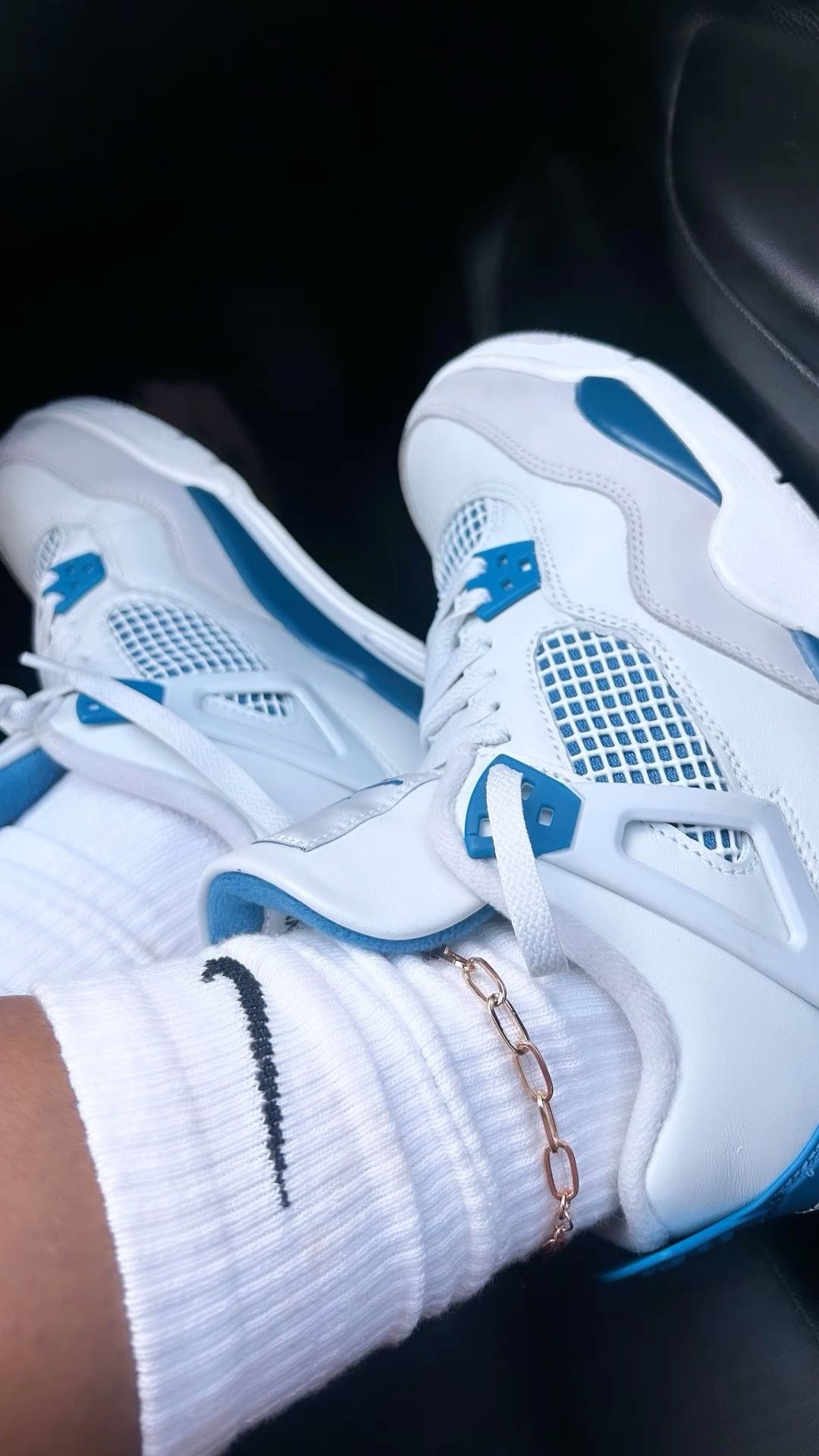 Air Jordan 4 retro ( military blue )