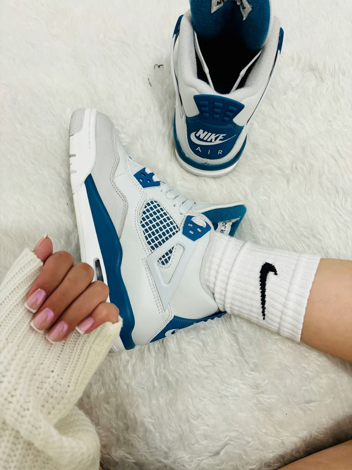 Air Jordan 4 retro ( military blue )