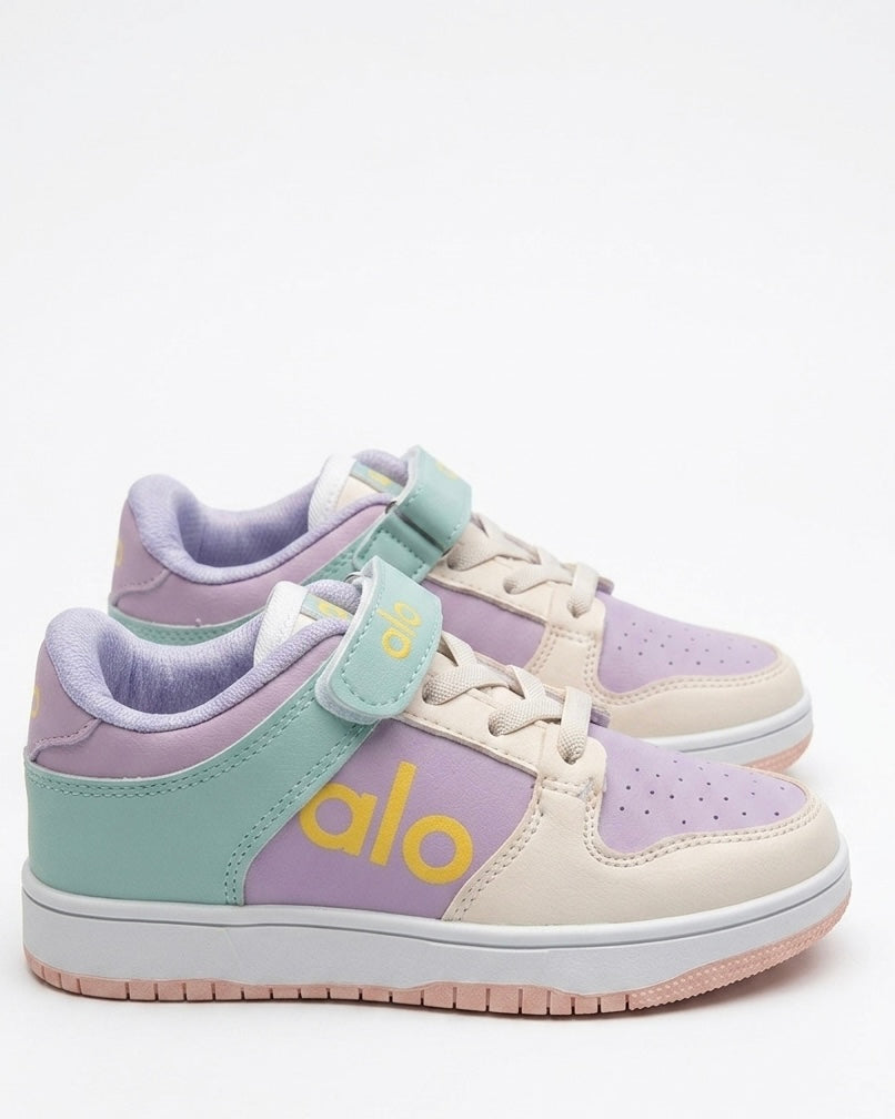 children's shoes