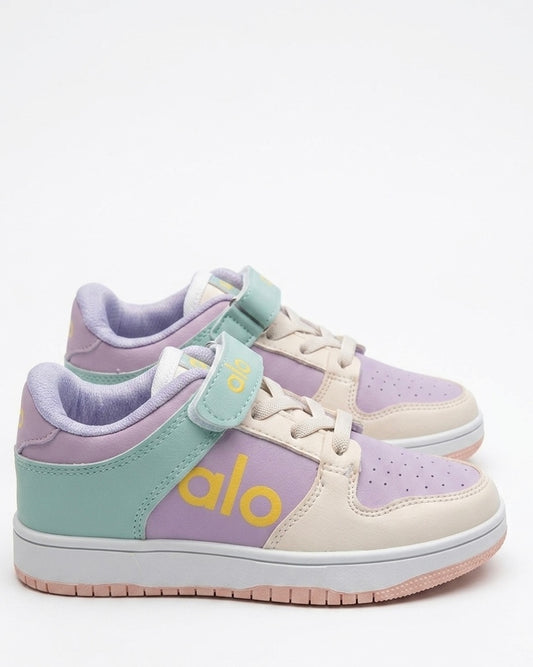 children's shoes