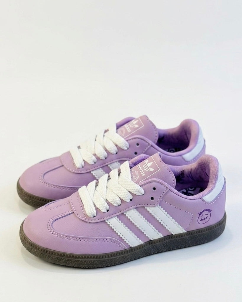 children's shoes