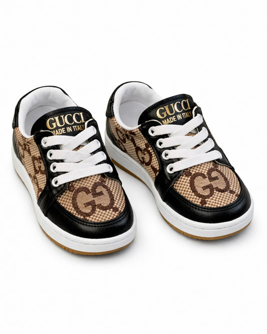 children's shoes